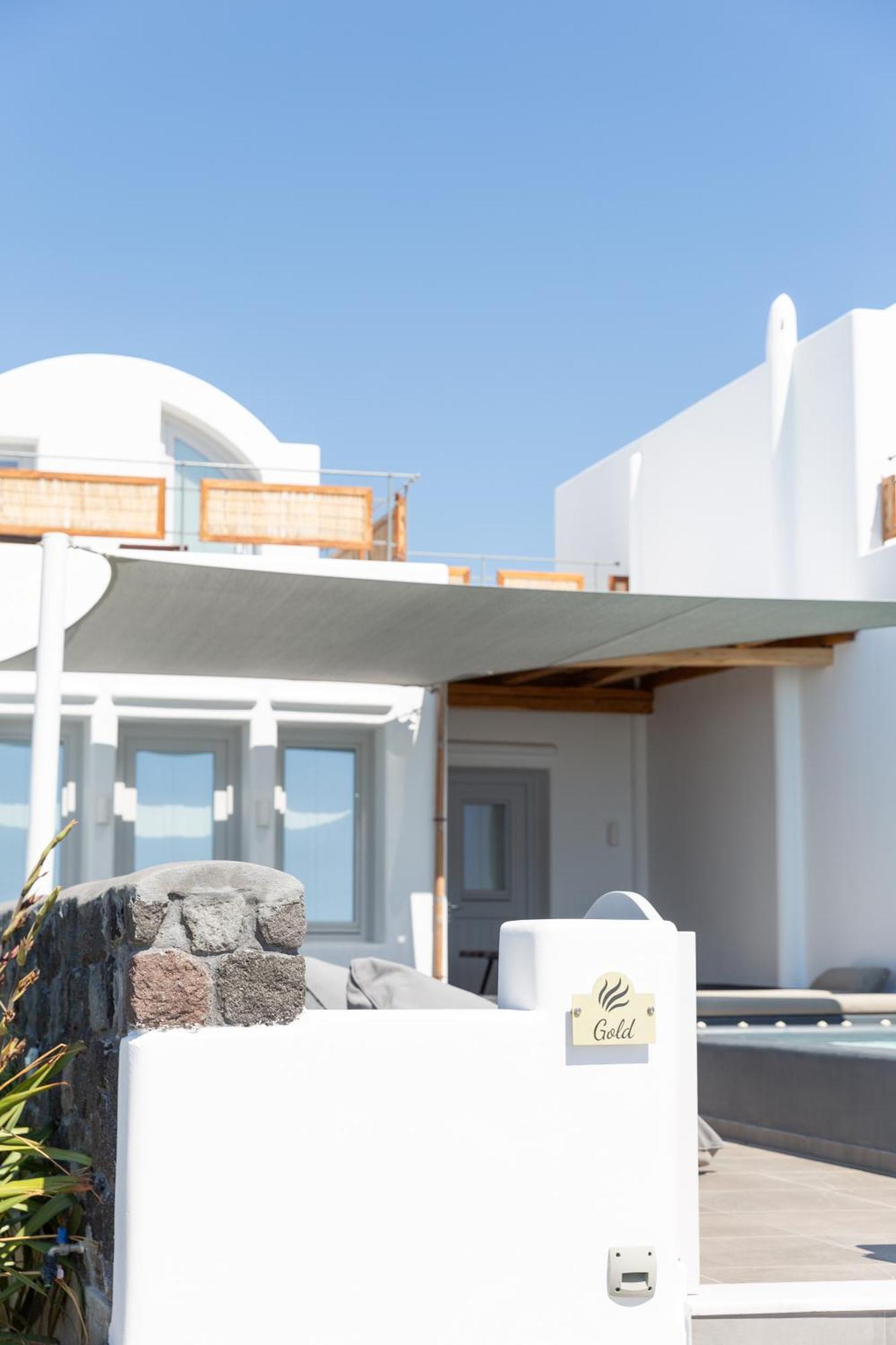Soil Of Sun Luxury Villas Мегалохори Екстериор снимка