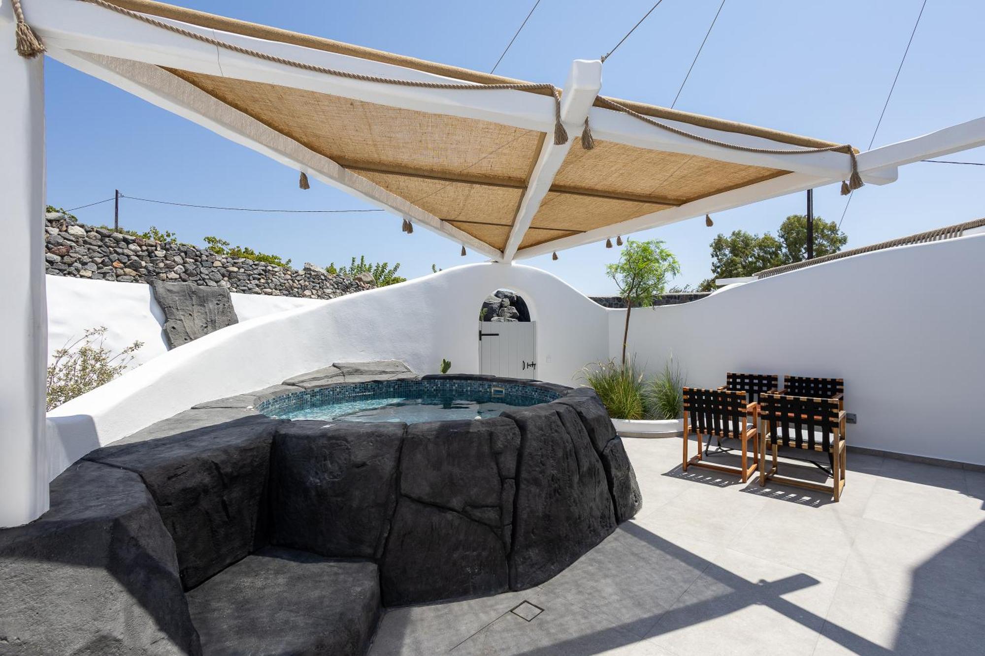Soil Of Sun Luxury Villas Мегалохори Екстериор снимка