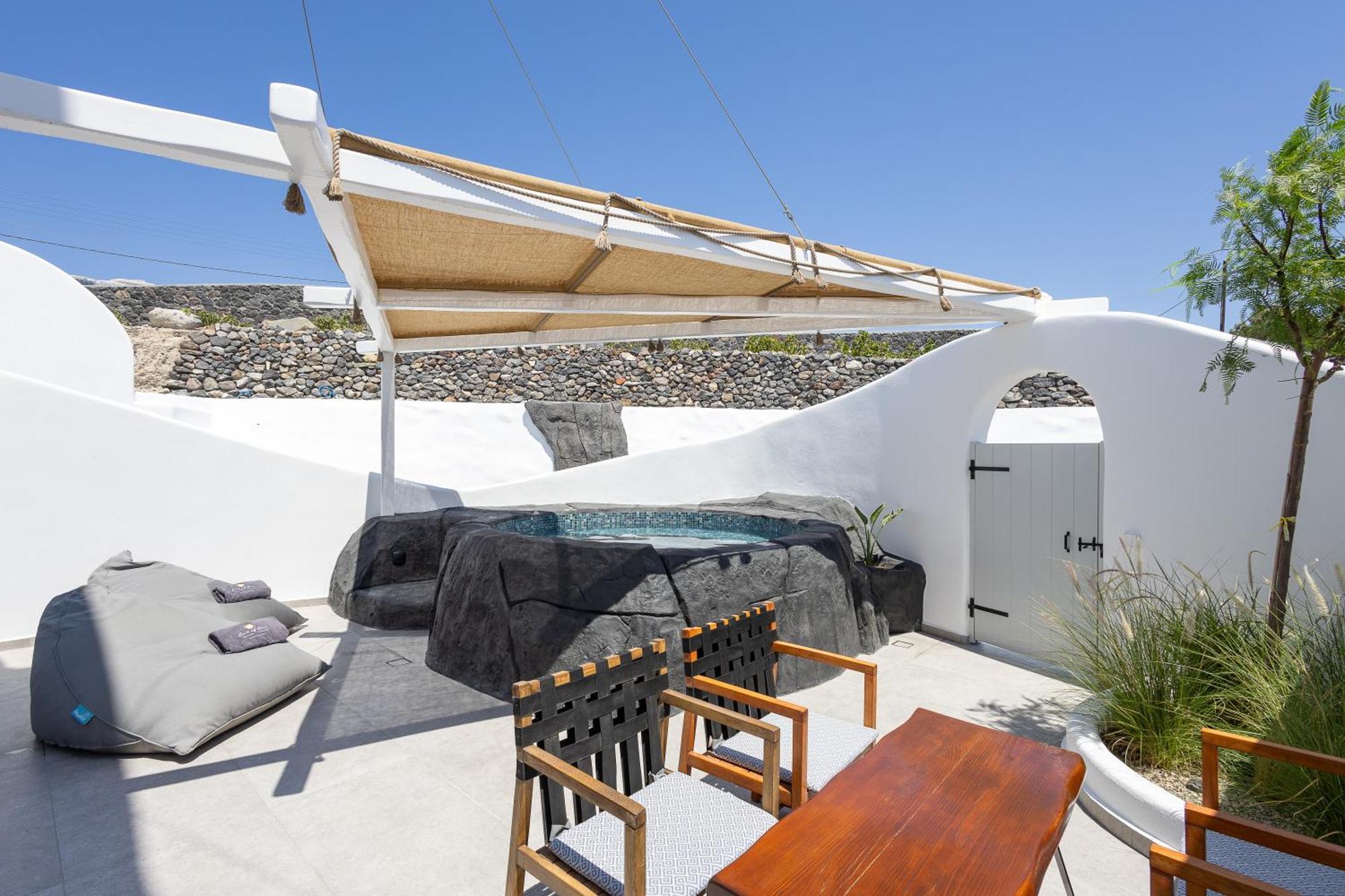 Soil Of Sun Luxury Villas Мегалохори Екстериор снимка