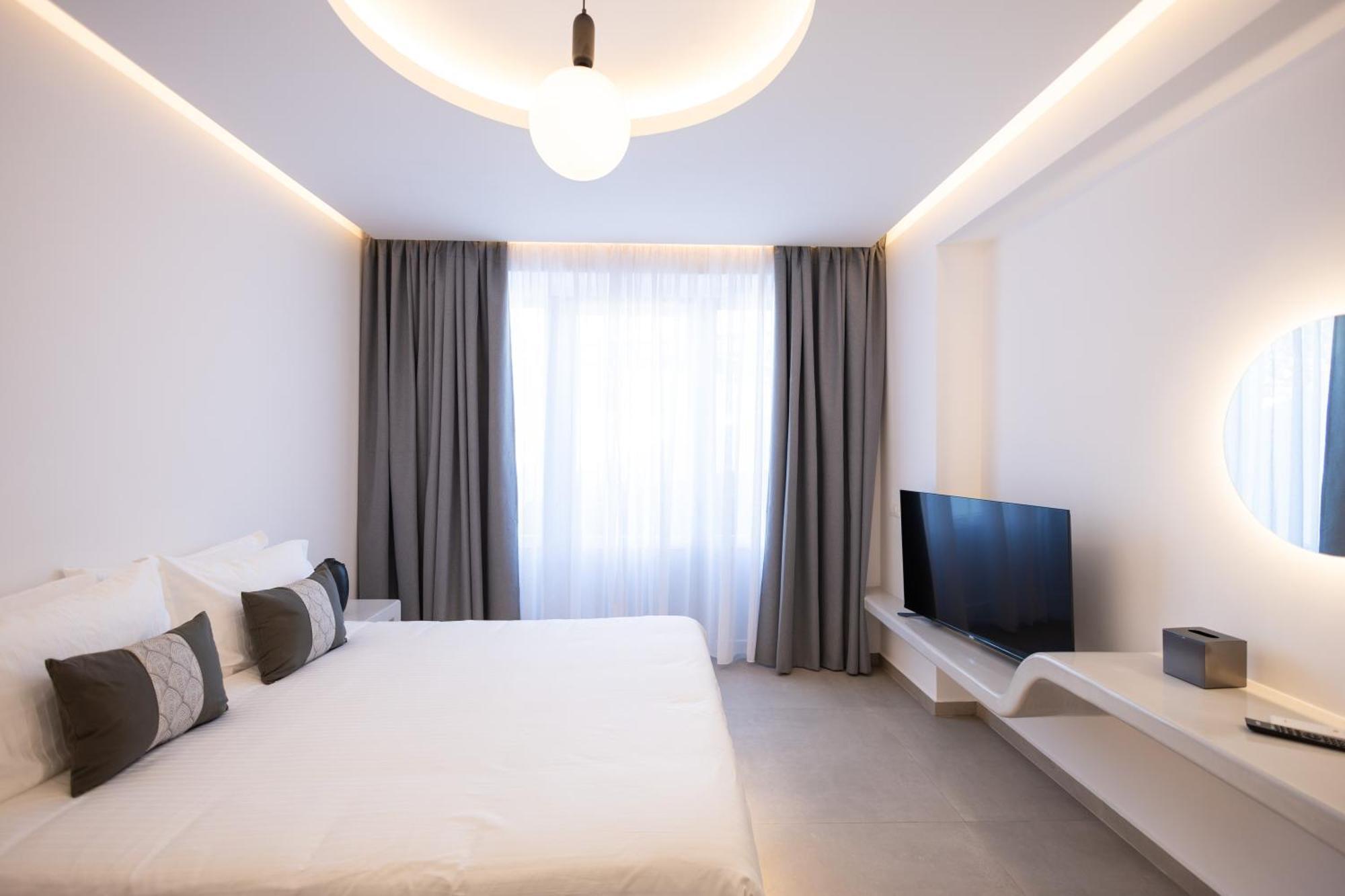 Soil Of Sun Luxury Villas Мегалохори Екстериор снимка