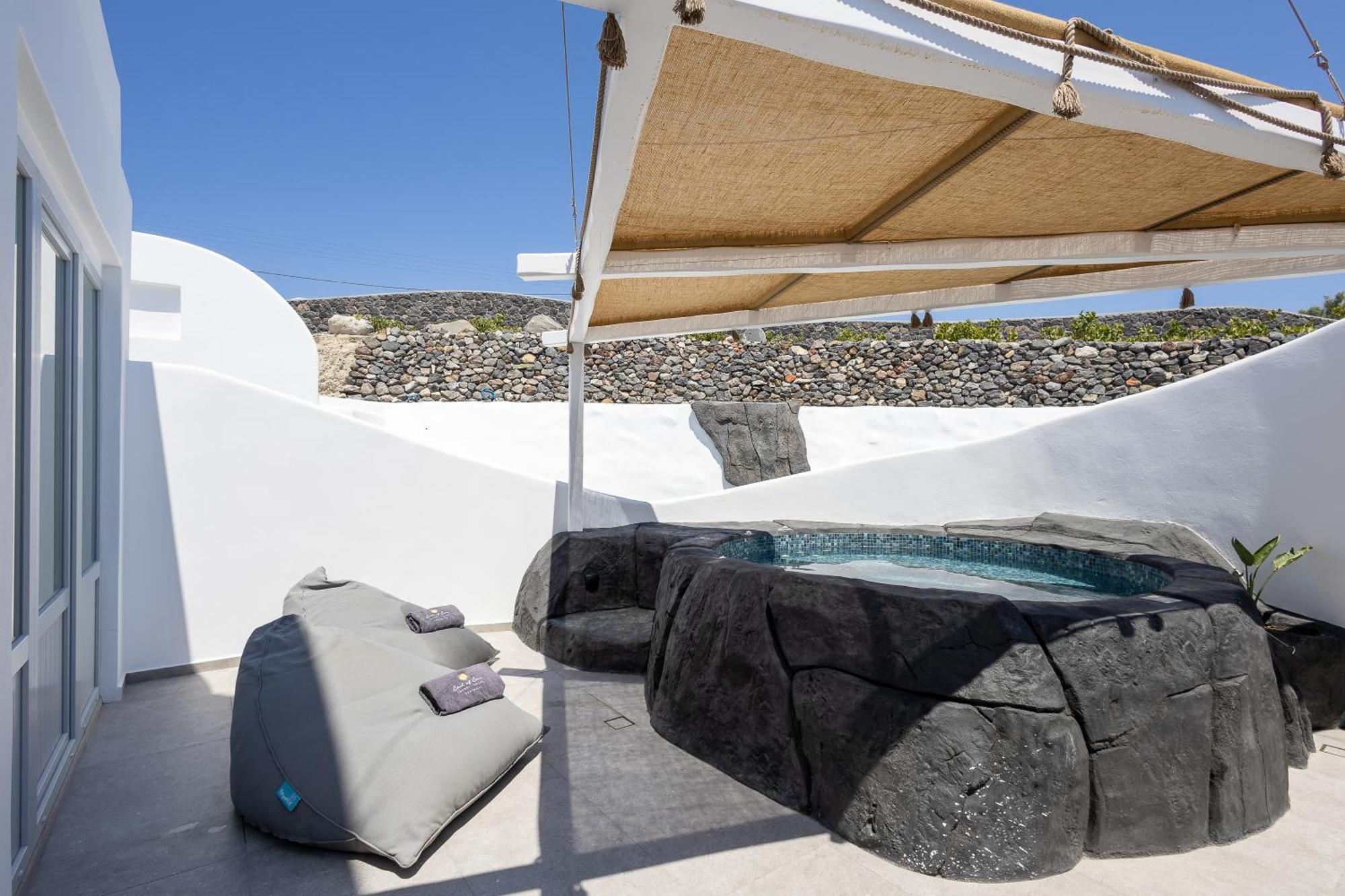 Soil Of Sun Luxury Villas Мегалохори Екстериор снимка