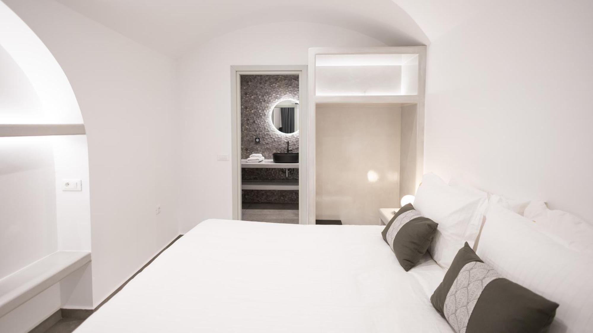 Soil Of Sun Luxury Villas Мегалохори Екстериор снимка